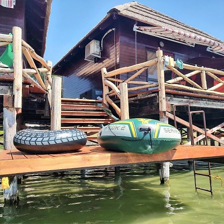 Overwater Cottage - Slovak Tahiti, 塞内奇 外观 照片